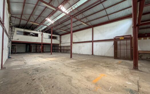 Bodega Comercial en Venta en Montes de Oca, Uso de Suelo Comercial y Gran Área cod.148461