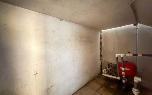 Bodega Comercial en Venta en Montes de Oca, Uso de Suelo Comercial y Gran Área cod.148461