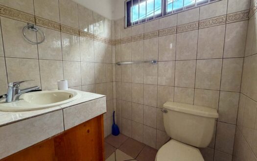 Bodega Comercial en Venta en Montes de Oca, Uso de Suelo Comercial y Gran Área cod.148461