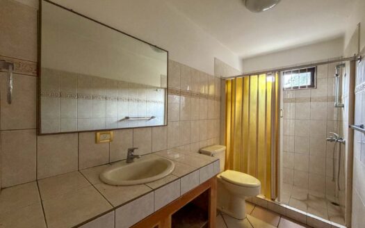 Bodega Comercial en Venta en Montes de Oca, Uso de Suelo Comercial y Gran Área cod.148461