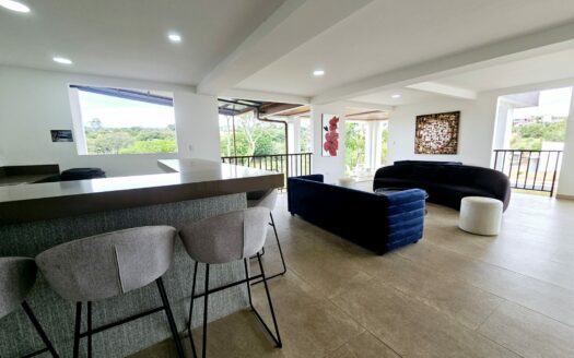 ¡OPORTUNIDAD! Casa en Venta en Alajuela, Condominio Novazul, con Amplio Patio y Amenidades Premium. COD. 148064