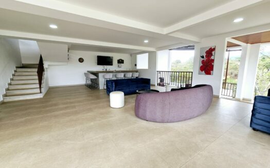 ¡OPORTUNIDAD! Casa en Venta en Alajuela, Condominio Novazul, con Amplio Patio y Amenidades Premium. COD. 148064