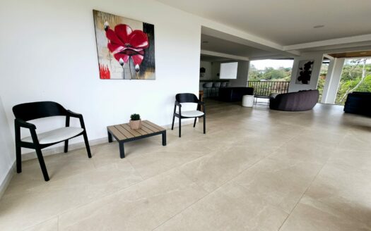 ¡OPORTUNIDAD! Casa en Venta en Alajuela, Condominio Novazul, con Amplio Patio y Amenidades Premium. COD. 148064