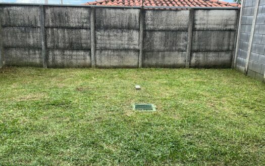 ¡OPORTUNIDAD! Casa en Venta en Alajuela, Condominio Novazul, con Amplio Patio y Amenidades Premium. COD. 148064