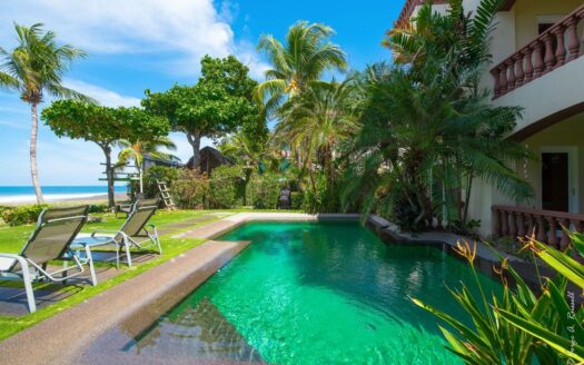 🌊 Apartamento frente al mar en ALQUILER en Playa Hermosa | Privacidad, piscina y acceso directo a la playa. Cod 148830