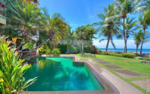 🌊 Apartamento frente al mar en ALQUILER en Playa Hermosa | Privacidad, piscina y acceso directo a la playa. Cod 148830