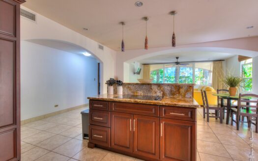 🌊 Apartamento frente al mar en ALQUILER en Playa Hermosa | Privacidad, piscina y acceso directo a la playa. Cod 148830