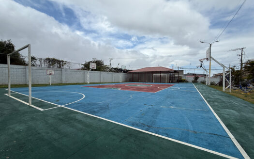 Moderna y Amplia Casa en Exclusivo Condominio en La Trinidad de Moravia COD 148235