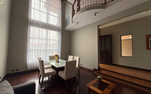 Moderna y Amplia Casa en Exclusivo Condominio en La Trinidad de Moravia COD 148235