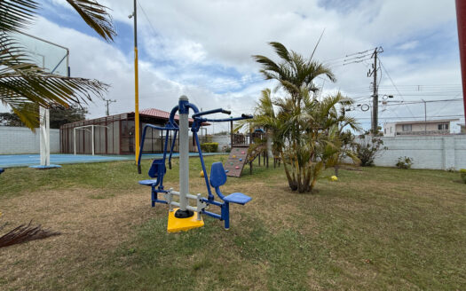 Moderna y Amplia Casa en Exclusivo Condominio en La Trinidad de Moravia COD 148235