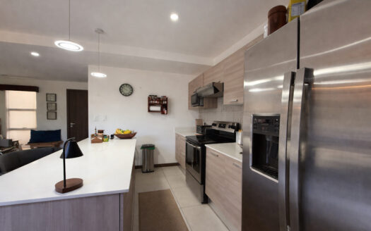 Moderna Casa en Condominio, en San Vicente de Moravia COD 148174