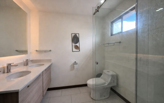 Moderna Casa en Condominio, en San Vicente de Moravia COD 148174