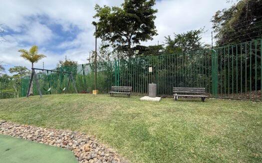 Moderna Casa en Condominio, en San Vicente de Moravia COD 148174