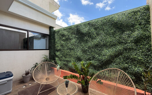 Moderna Casa en Condominio, en San Vicente de Moravia COD 148174