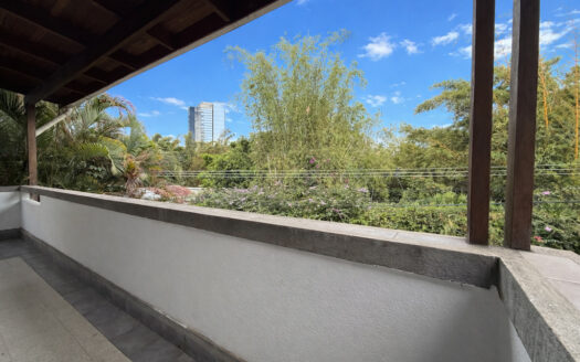 Hermosa Casa en Residencial Seguro, Cerca del Centro Comercial de Guadalupe, Goicoechea COD 147785