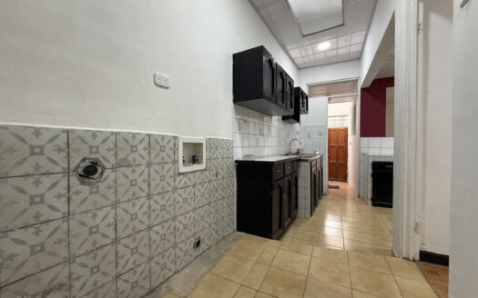 Hermosa Casa en Residencial Seguro, Cerca del Centro Comercial de Guadalupe, Goicoechea COD 147785