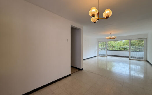 Hermosa Casa en Residencial Seguro, Cerca del Centro Comercial de Guadalupe, Goicoechea COD 147785