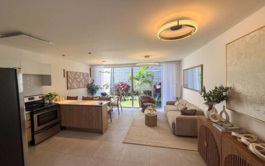 Casa En Alquiler En Condominio de Santo Domingo de Heredia, Para Estrenar y Con Patio. Código 147767