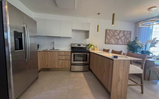 Casa En Alquiler En Condominio de Santo Domingo de Heredia, Para Estrenar y Con Patio. Código 147767