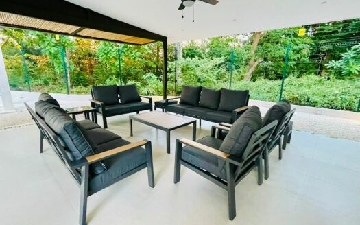 Apartamento para renta NUEVO para estrenar en Live Jacó! 3 habitaciones + 2 parqueos. Cod. 147959