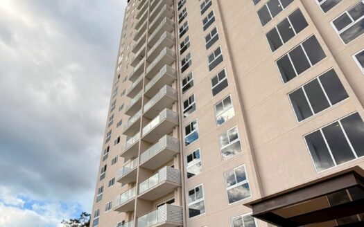 Apartamento para renta NUEVO para estrenar en Live Jacó! 3 habitaciones + 2 parqueos. Cod. 147959