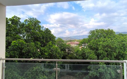 Apartamento para renta NUEVO para estrenar en Live Jacó! 3 habitaciones + 2 parqueos. Cod. 147959