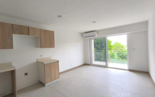 Apartamento para renta NUEVO para estrenar en Live Jacó! 3 habitaciones + 2 parqueos. Cod. 147959