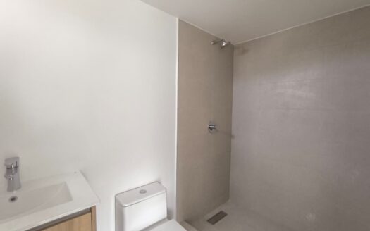 Apartamento para renta NUEVO para estrenar en Live Jacó! 3 habitaciones + 2 parqueos. Cod. 147959