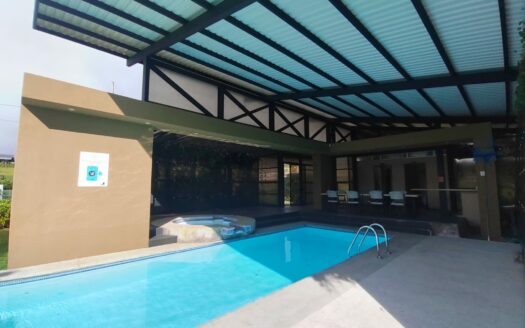 Hermoso y amplio lote de 750 m2 con espectaculares vistas en exclusivo condominio en Poás de Alajuela a precio de OPORTUNIDAD! COD. 148134