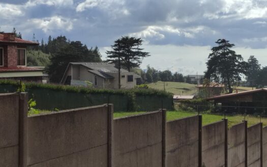 Hermoso y amplio lote de 750 m2 con espectaculares vistas en exclusivo condominio en Poás de Alajuela a precio de OPORTUNIDAD! COD. 148134