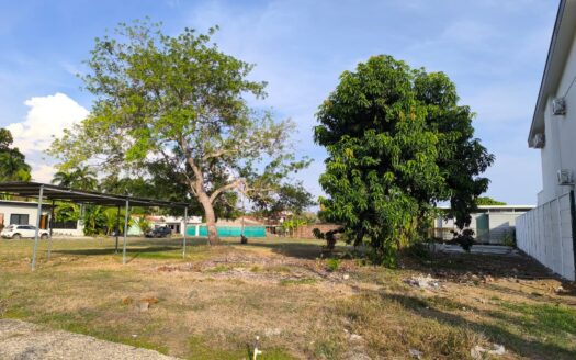 Lote en condominio en Playa Hermosa 360 m2. Cod. 146738