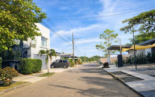 Lote en condominio en Playa Hermosa 360 m2. Cod. 146738