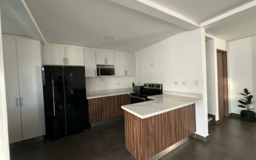 ¡OPORTUNIDAD! Casa en Venta en Alajuela, Condominio Novazul, con Amplio Patio y Amenidades Premium. COD. 148064