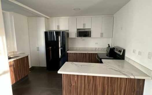 ¡OPORTUNIDAD! Casa en Venta en Alajuela, Condominio Novazul, con Amplio Patio y Amenidades Premium. COD. 148064