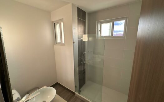 ¡OPORTUNIDAD! Casa en Venta en Alajuela, Condominio Novazul, con Amplio Patio y Amenidades Premium. COD. 148064