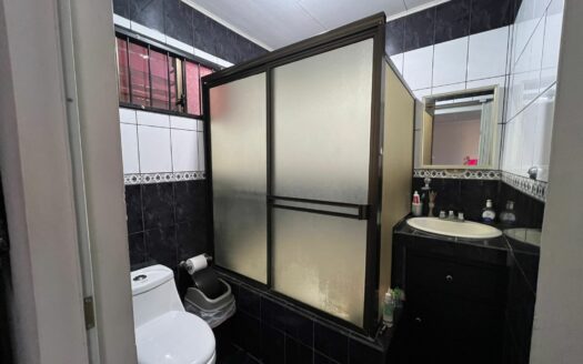 ¡OPORTUNIDAD! Casa Amplia En Venta En Tambor De Alajuela Una Planta Con Amplio Lote De 622 m². COD. 148777