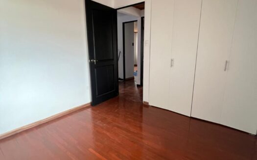 Casa En Venta En Alajuela Centro A Precio de Oportunidad Amplia Con 3 Baños Y Cochera Para 3 Vehículos. COD. 148166