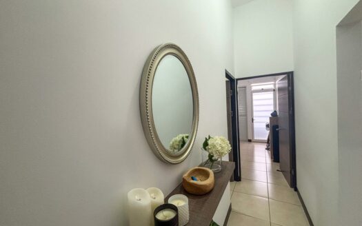 Casa En Venta En San Rafael De Alajuela en TDN, 1 Planta Con Patio Y Amenidades cerca de zonas francas y aeropuerto.cod.48585