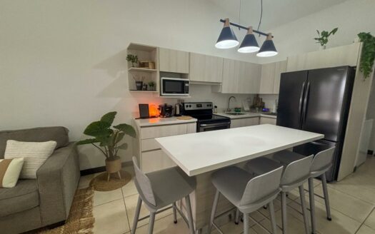 Casa En Venta En San Rafael De Alajuela en TDN, 1 Planta Con Patio Y Amenidades cerca de zonas francas y aeropuerto.cod.48585