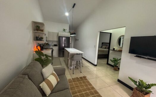 Casa En Venta En San Rafael De Alajuela en TDN, 1 Planta Con Patio Y Amenidades cerca de zonas francas y aeropuerto.cod.48585