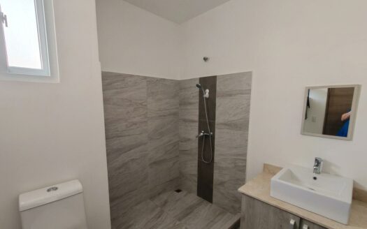 Casa En Venta En Condominio Novazul Con Patio Y 3 Habitaciones. COD. 148811